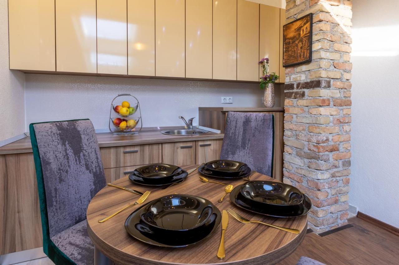 Old City Apartments Sarajevo Ngoại thất bức ảnh